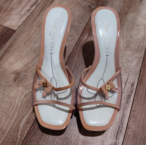 Authentic Louis Vuitton Clear Heels - Picture 4 of 14